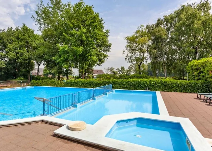 Alpstuga Heerlijk In Het Bos Op Chaletpark Kempenbos